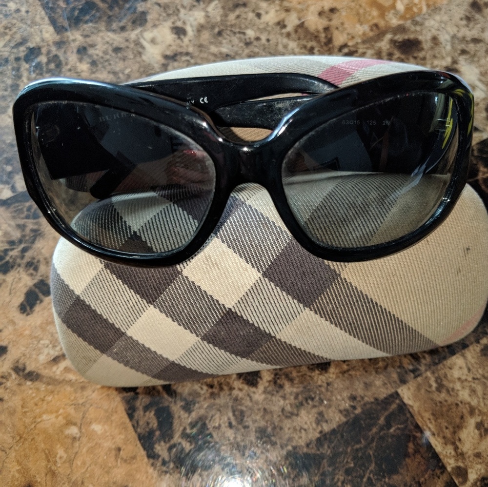 Burberry sunglasses